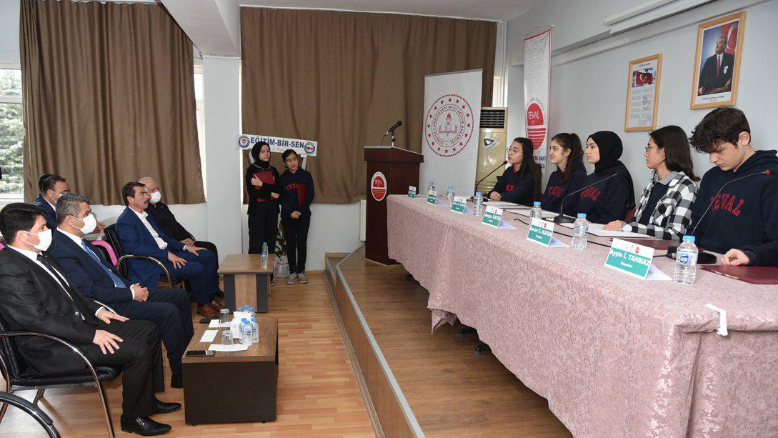 Anadolu Mektebi Yazar Okumaları Öğrenci Paneli