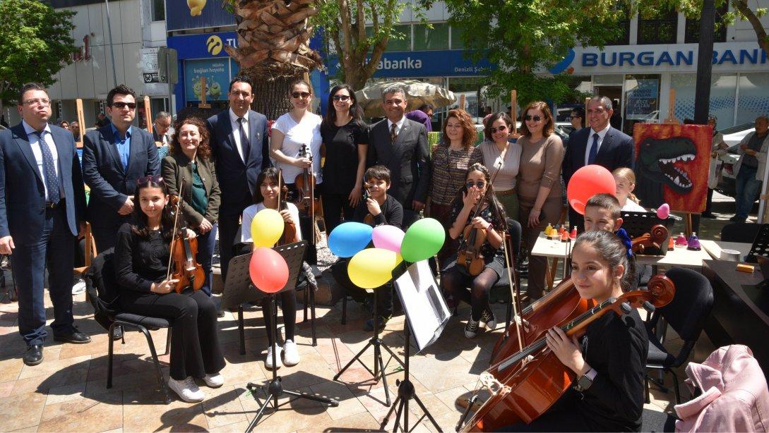 Denizli' de Bütünleştirici Bilim ve Sanat Eğitimi Projesi BİLSEM Tanıtım Festivali Yapıldı