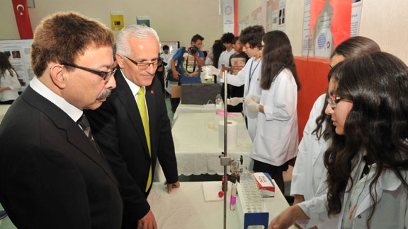 Aydem Fen Lisesi III.TÜBİTAK Bilim Fuarı Açıldı