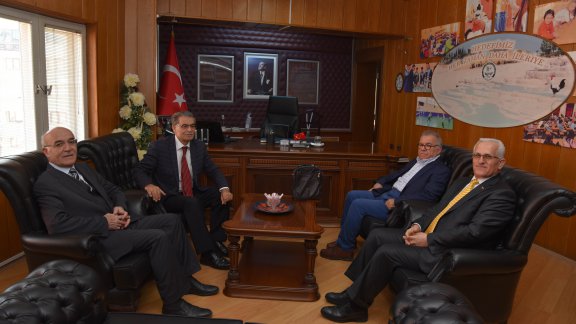 Tarım ve Köy İşleri Eski Bakanı Prof. Dr. Sami Güçlü Müdürlüğümüzü Ziyaret Etti