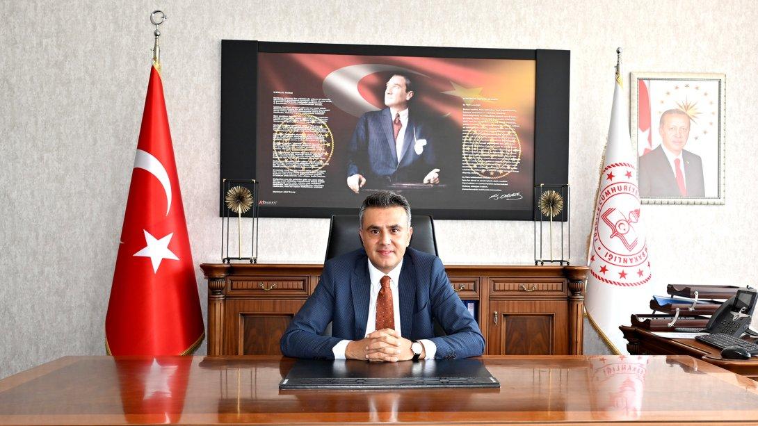 İl Milli Eğitim Müdürümüz Dr. Emre Çalışkan'ın 10 Kasım Atatürk'ü Anma Günü Mesajı